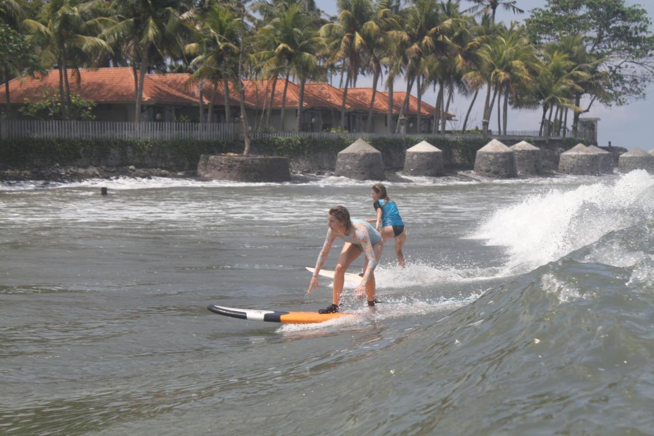 Surfers Villa Medewi Jembrana  Экстерьер фото