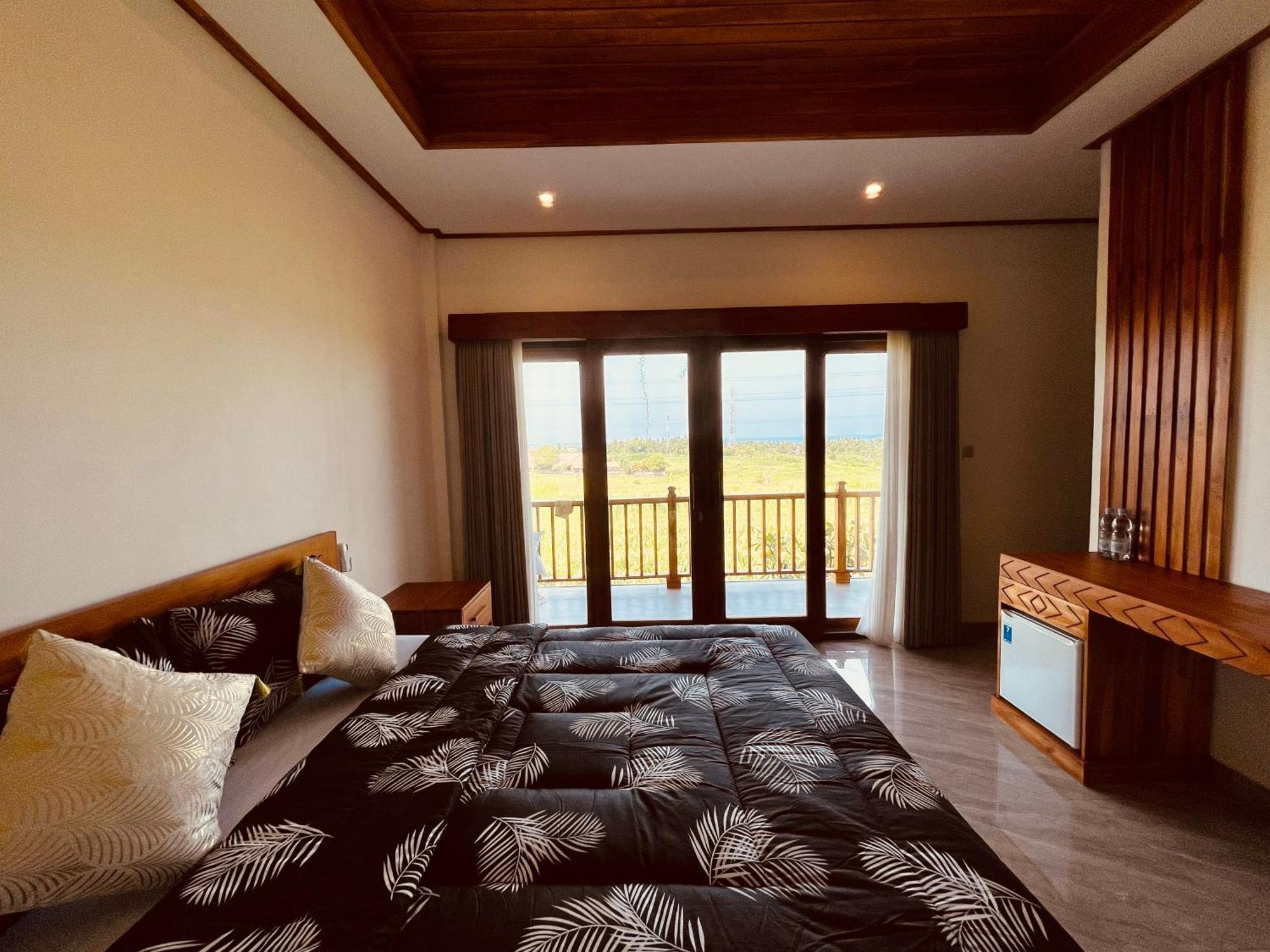 Surfers Villa Medewi Jembrana  Экстерьер фото
