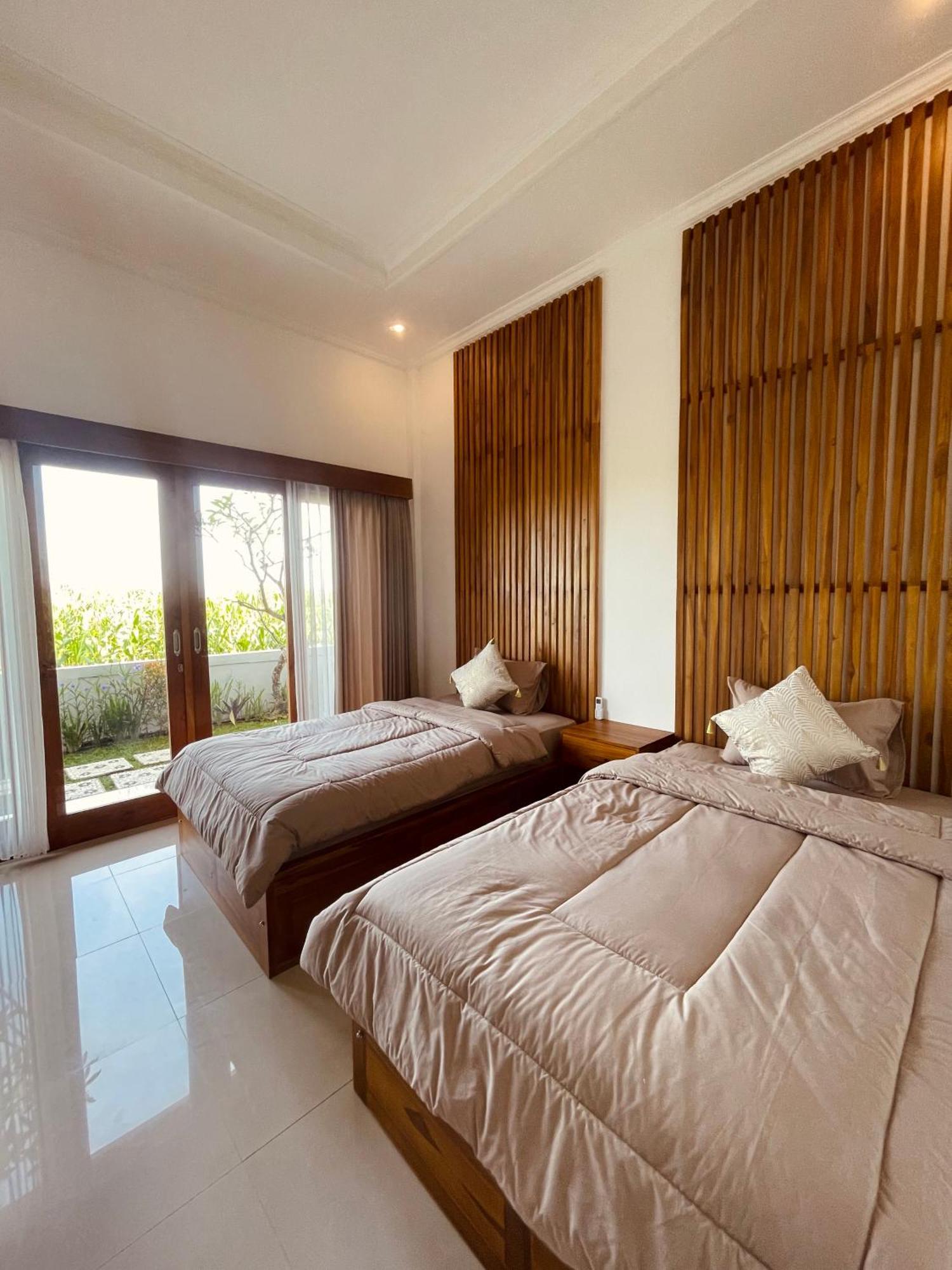 Surfers Villa Medewi Jembrana  Экстерьер фото