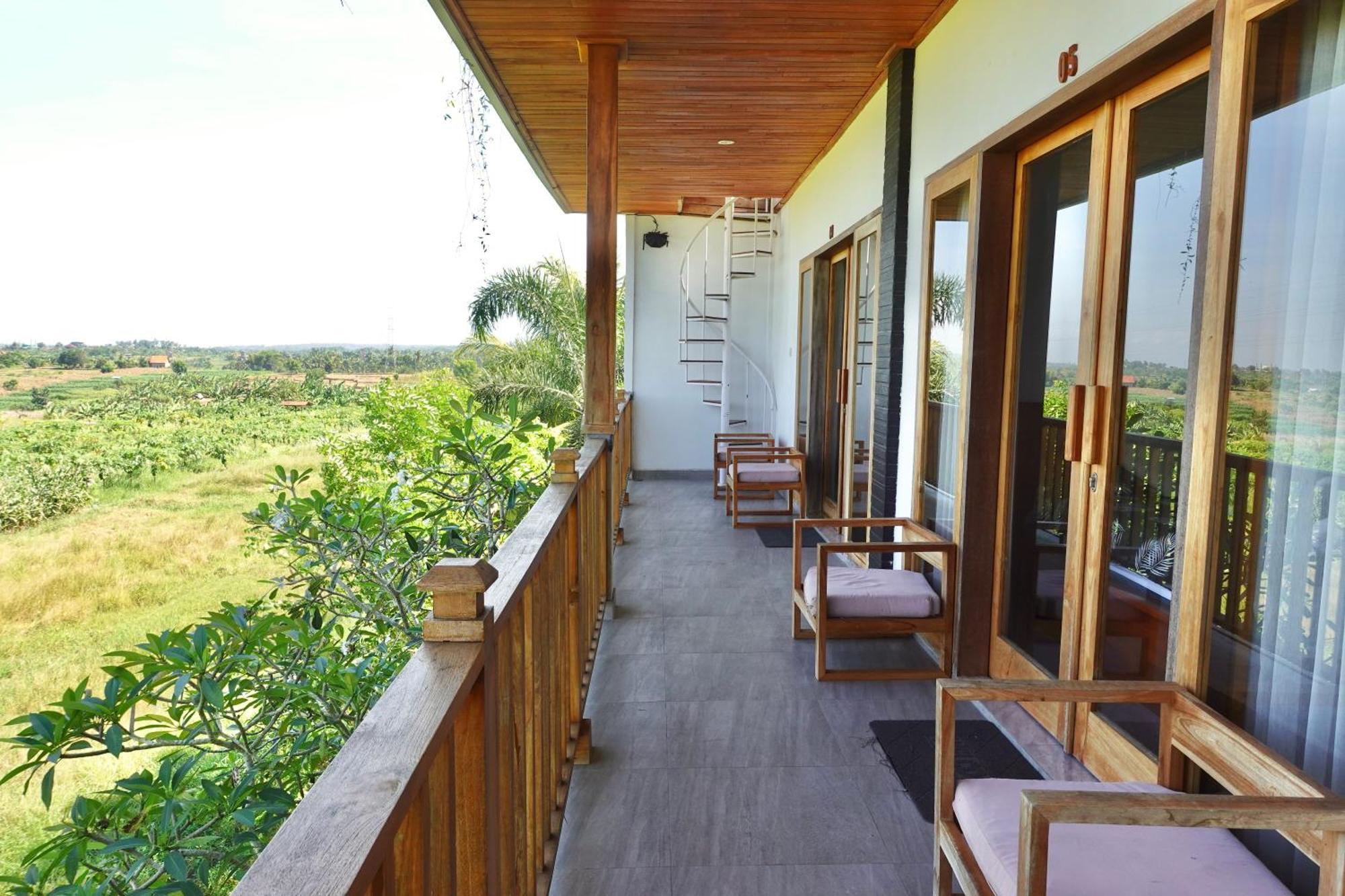 Surfers Villa Medewi Jembrana  Экстерьер фото